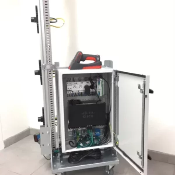 Tableautier électrique - Unité de flash Armoire électrique mobile pour une société de logistique